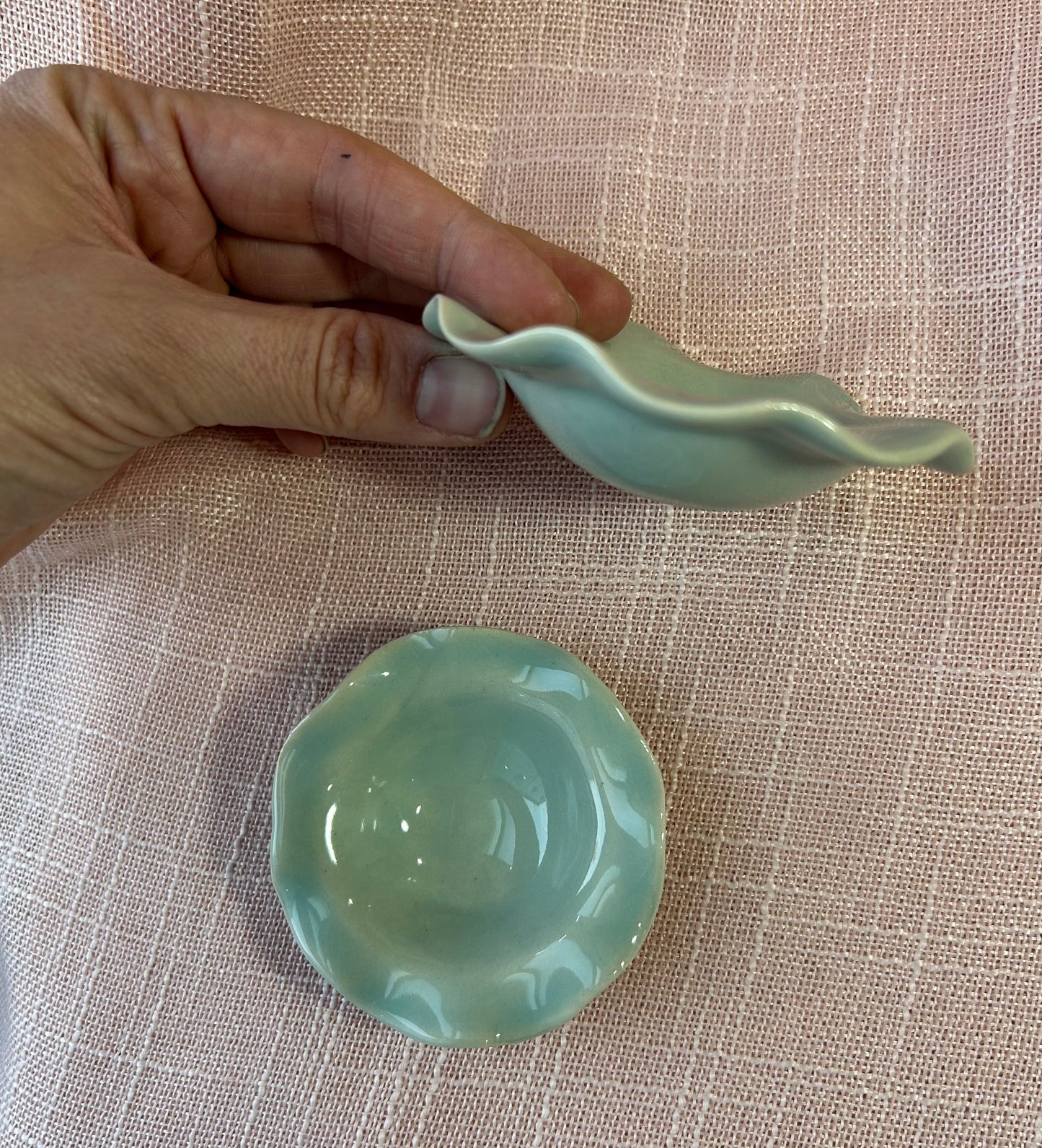 3.5" Scalloped Dish - Aqua Collection
