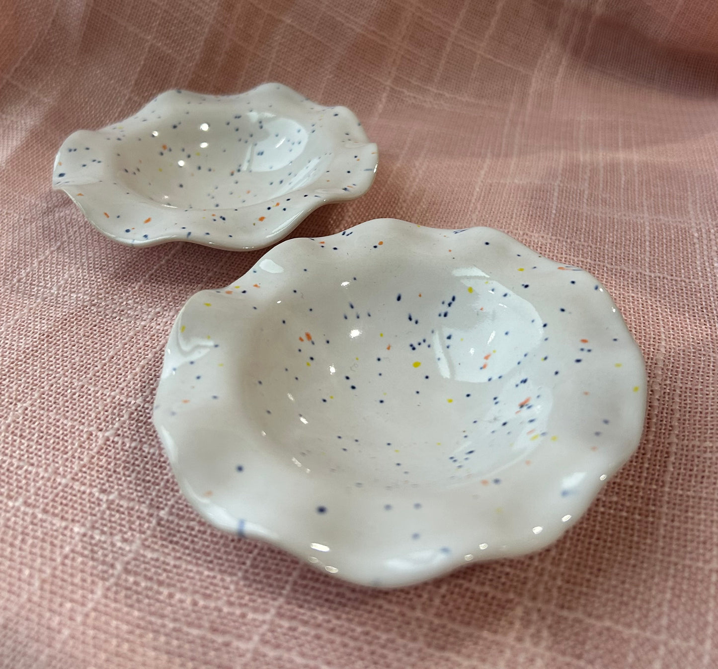 3.5" Scalloped Dish - Funfetti Collection